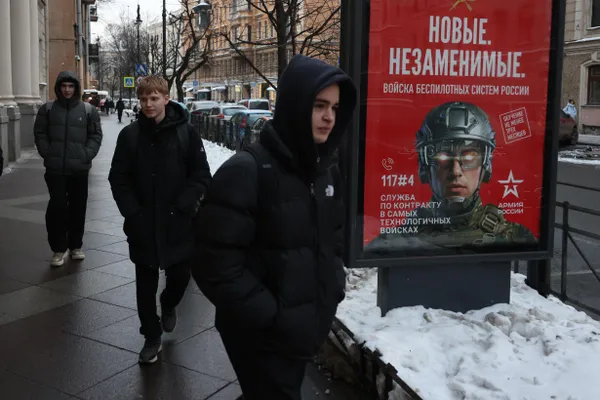 На совете законодателей при Федеральном собрании в Санкт‑Петербурге президент заявил, что законодательство должно быть гибким, прогрессивным и ориентированным в будущее, а не сводиться лишь к введению новых запретов и мер наказания.