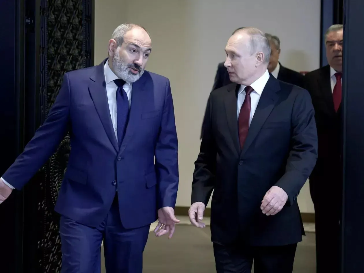 Премьер-министр Никол Пашинян заявил, что Ереван не будет вводить антироссийские санкции и при этом не станет содействовать их обходу; европейские эксперты подтвердили отсутствие таких действий со стороны Армении.