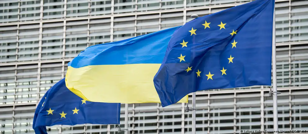 Евросоюз планирует ввести новые ограничения против лиц и структур, причастных к депортации и принудительному перемещению украинских детей; решение ожидают 12 мая. По оценкам ЕС, с начала войны из Украины вывезли более 20 тысяч детей.