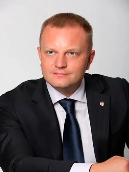 Татьяна Москалькова уходит с должности; среди кандидатов также называются Артем Прокофьев (КПРФ) и Яна Лантратова («Справедливая Россия»). Окончательное решение ещё не принято.