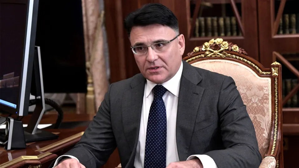 Гендиректор крупного медиахолдинга выступил за введение квот на иностранные картины, чтобы освободить экранное время для российских фильмов и повысить качество проката.
