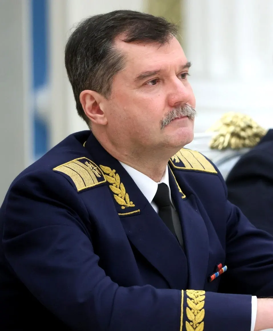 Бывшего руководителя Росавиации задержали по подозрению в особо крупном мошенничестве в составе организованной группы. По делу ранее уже был арестован его бывший заместитель.