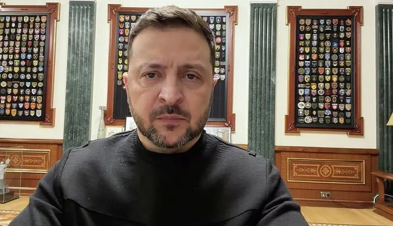 Президент Украины сообщил, что разведка получила от американских и европейских партнёров данные о подготовке комбинированного удара с применением «Орешника», призвал граждан реагировать на сигналы тревоги и пользоваться укрытиями.