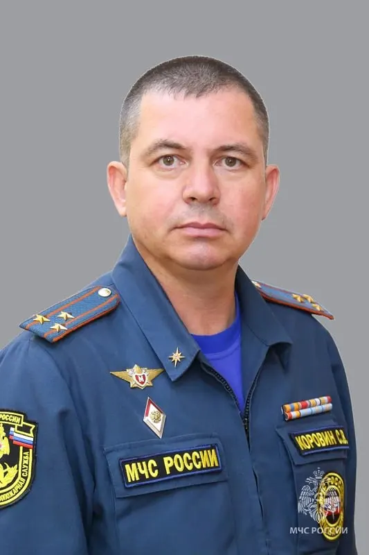 Президент 3 июня подписал указ о назначении полковника Сергея Коровина руководителем МЧС по Забайкалью. В резюме — более 25 лет службы, участие в крупных спасательных операциях и многочисленные награды.