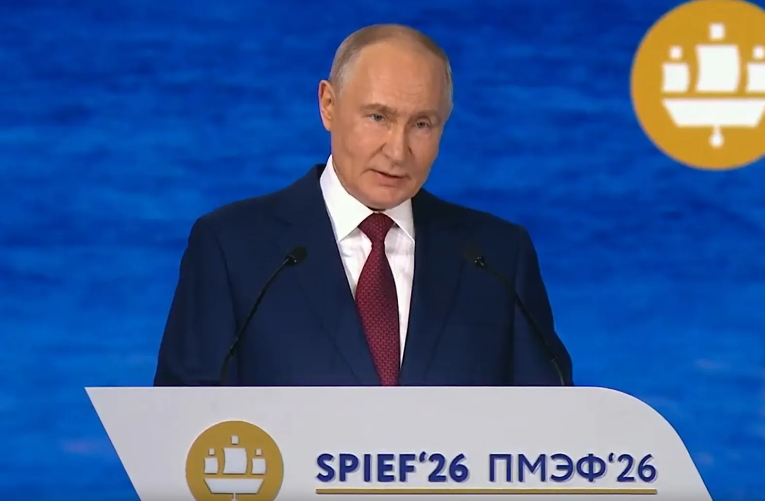 Президент заявил, что России необходимы договорённости, рассчитанные на долгую историческую перспективу.