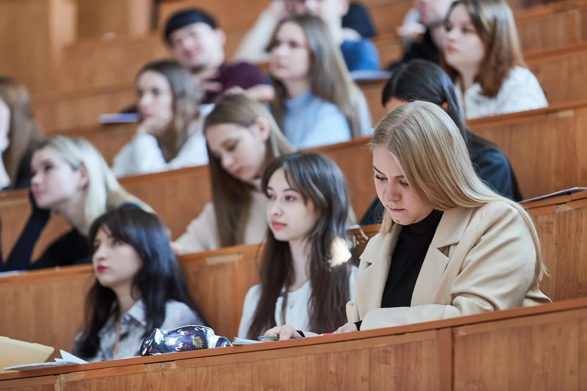 По новым правилам студентов по целевым направлениям теперь могут отчислять в любой момент; вместо штрафов введён механизм компенсаций.