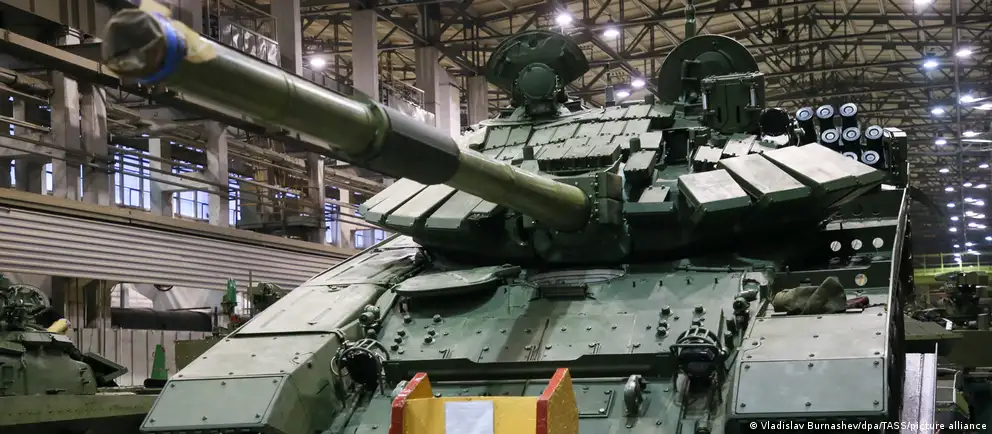 Аналитики называют ситуацию «взрывоопасной»: давление на банки, рост проблемных займов и риск, что новый раунд западных санкций может стать триггером для финансового кризиса.