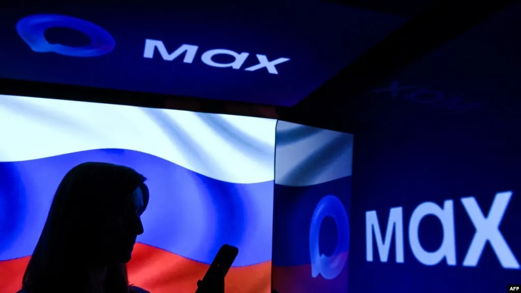 Госорганы распорядились перевести все служебные коммуникации на мессенджер Max к 2030 году. Решение сопровождается санкциями и удалением приложений из магазинов, а у сервиса пока нет ряда важных функций защиты переписки.