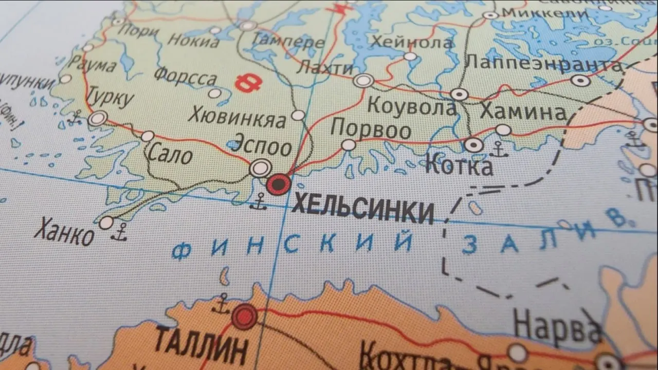 С 1 июля Россия увеличила таможенные пошлины на железнодорожные перевозки в Финляндию в восемь раз — поставки удобрений из РФ становятся убыточными и могут прекратиться в течение нескольких недель.
