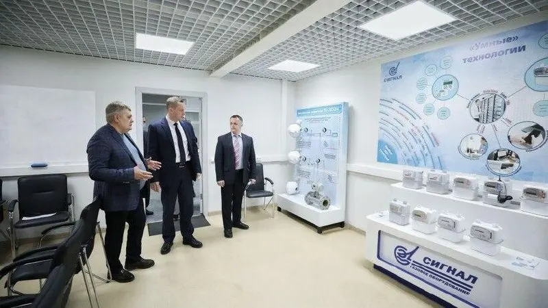 В 21-м пакете санкций Совет ЕС указал предприятие «Сигнал» из Энгельса — в документе отмечают производство компонентов для вооружения и поддержку ВС России в зоне СВО.