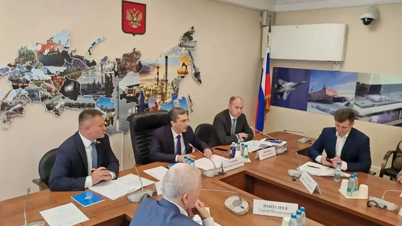 Законопроект предлагает дать профильным министерствам доступ к данным ФНС для отслеживания формирования цены на каждом этапе цепочки поставок и оперативного реагирования на резкие подорожания.