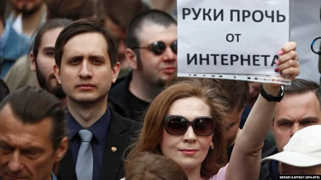 В стране усилены блокировки VPN и меры против обхода ограничений; власти заявляют о защите инфраструктуры, эксперты предупреждают о последствиях для пользователей и IT-сектора.