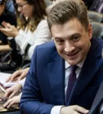 Камнев направил обращение в Минпромторг с просьбой снизить стоимость LADA на внутреннем рынке, приводя пример более низких цен за границей.