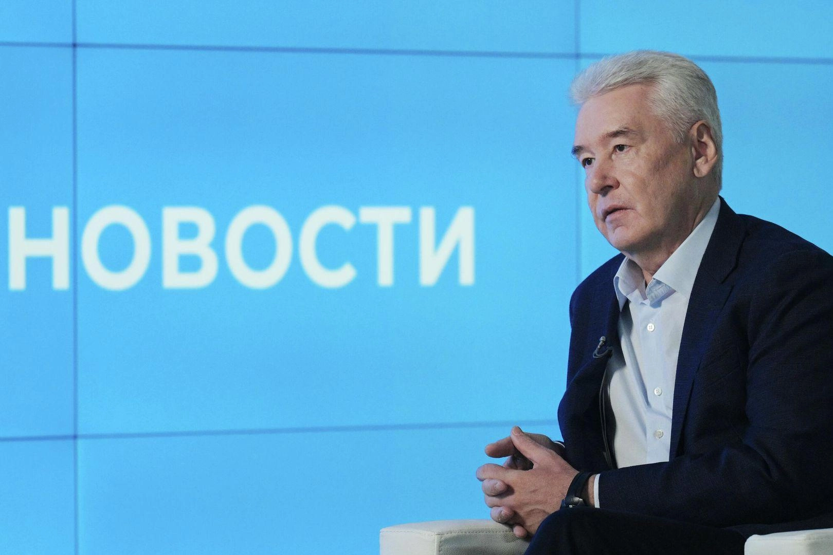 Мэр Москвы заявил, что призывы мобилизовать экономику ради войны опасны для страны и должны быть отвергнуты; сохранение мирной экономической основы — залог стабильности.
