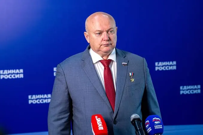 Первый зампред комитета по обороне Андрей Красов сообщил об отсутствии оснований для новой мобилизации; чиновники ранее опровергали подобные планы.