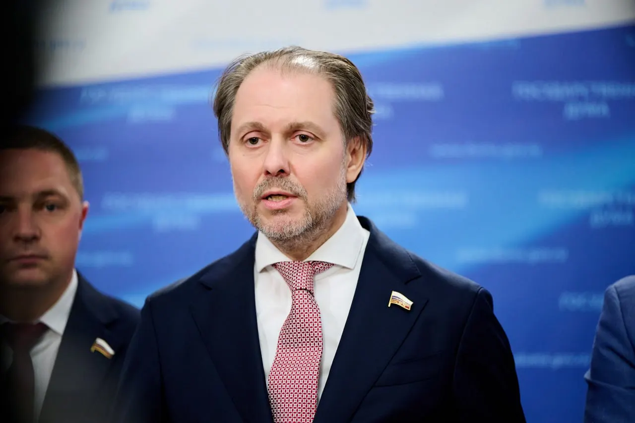 Назначен новый руководитель профильного комитета. Им стал Владимир Сысоев, ранее занимавший должность заместителя губернатора Тюменской области.
