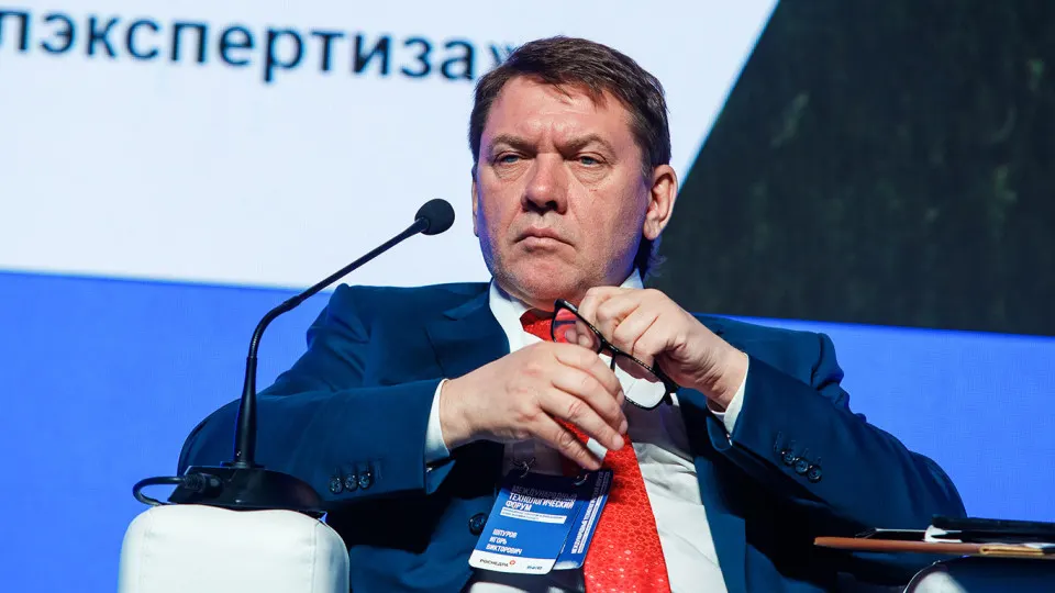 Руководитель ФБУ «ГКЗ» задержан по подозрению в получении взятки в особо крупном размере; следственные действия продолжаются.