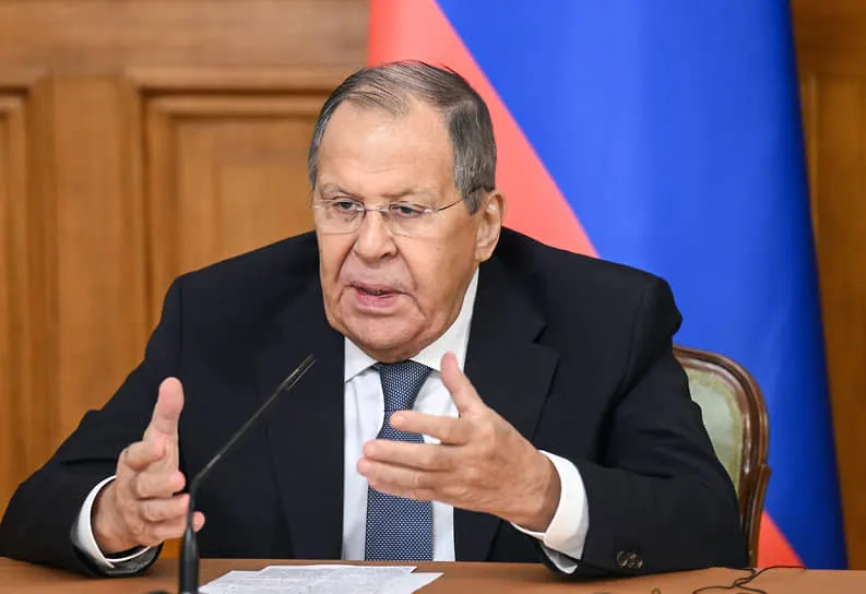 Глава МИД России заявил, что информационная война вокруг спецоперации на Украине будет продолжаться и усиливаться.