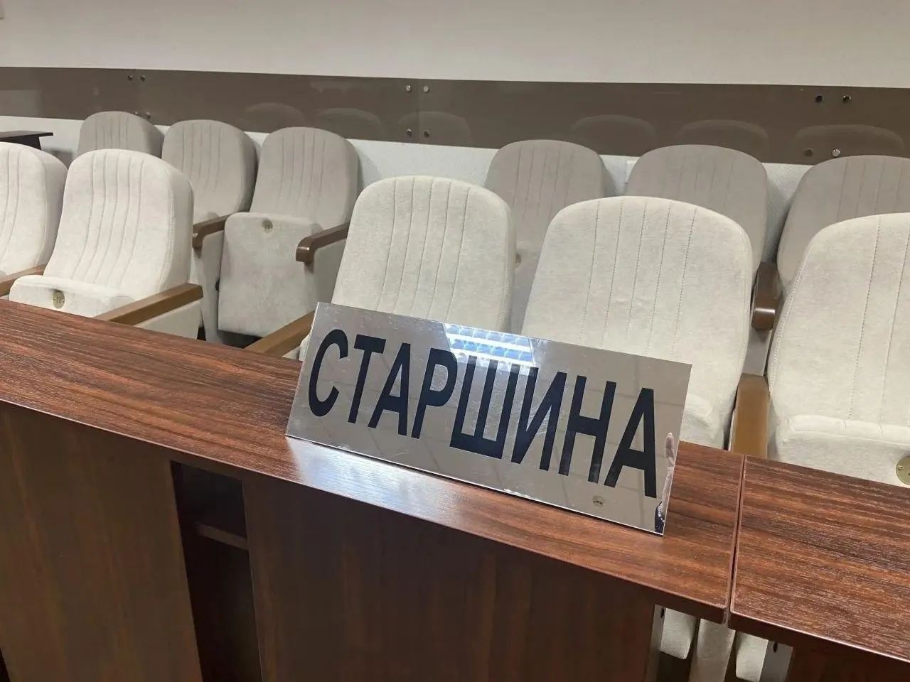 Сокращение числа заседателей вдвое и новый формат совещания под эгидой суда — таковы ключевые положения обсуждаемой реформы.